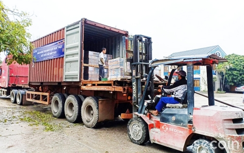 Parcels of artistic Secoin Tiles were supplied to big projects exported to many countries for 2020